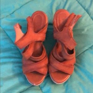 Clark’s wedges